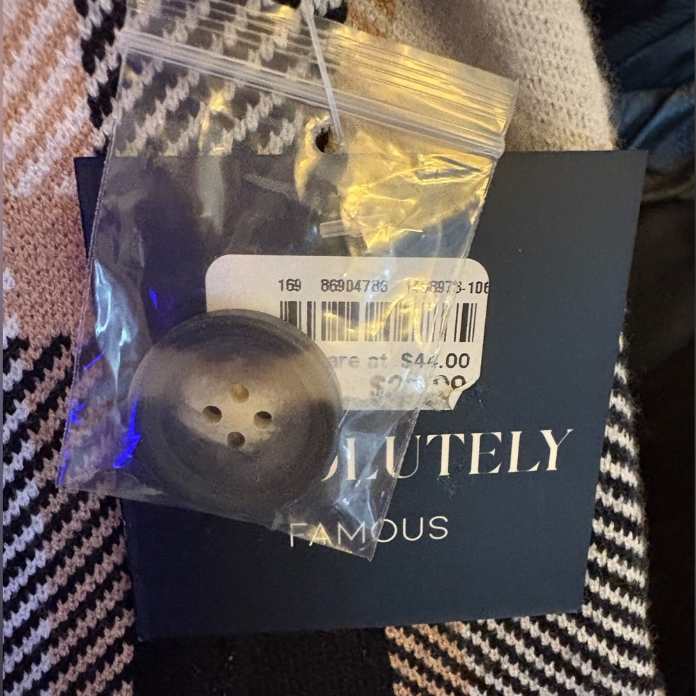 Absolutely Famous NWT Plaid Knit long Jacket/2 front pockets Size 1X - Picture 9 of 12